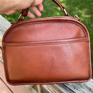 Vintage Coach. Lunchbox zip bag #9991. British Tan. EUC. Strap not included.